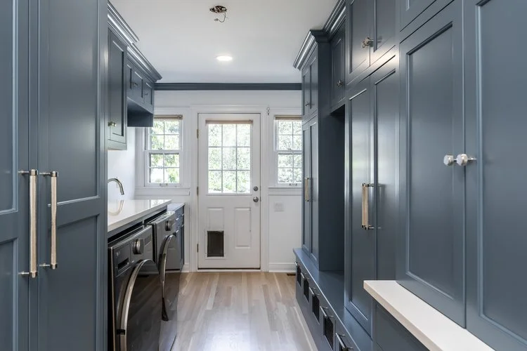 Chinoe Drop Zone - Cabinets on Main